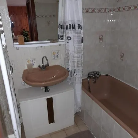 Apartment Chez La Malou *
