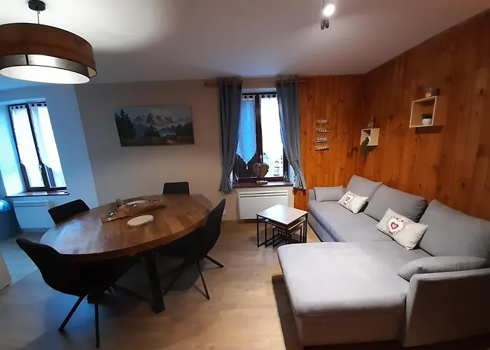 Chez La Malou * Ла-Бресс